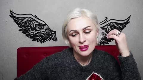 Snapshot of oliviahorst chatting on February 9, 2025, 12:52 pm OliviaHorst online show from February 9, 2025, 12:52 pm