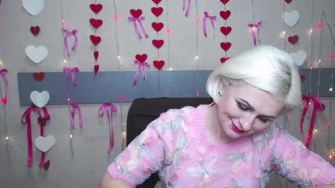 Snapshot of oliviahorst chatting on February 22, 2025, 1:57 pm OliviaHorst online show from February 22, 2025, 1:57 pm