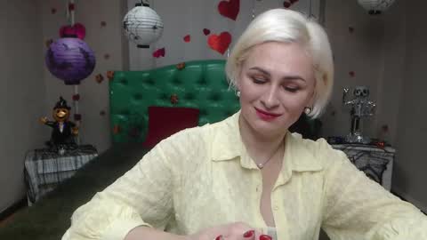 Snapshot of oliviahorst chatting on October 29, 2025, 6:59 am OliviaHorst online show from October 29, 2025, 6:59 am