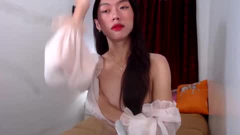 oliviaknightx online show from January 28, 2025, 1:50 am