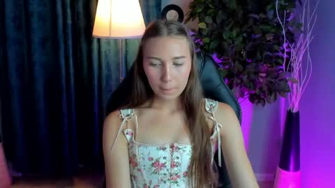 olivialangs online show from May 11, 2026, 4:26 pm