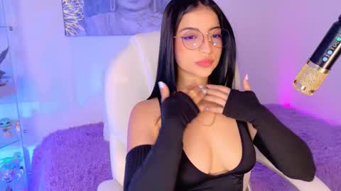 Snapshot of oliviamcneill chatting on February 6, 2026, 1:03 pm Olivia Mcneill online show from February 6, 2026, 1:03 pm