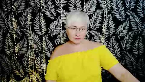Snapshot of oliviaoskar_ chatting on June 18, 2026, 10:30 am Kelly online show from June 18, 2026, 10:30 am