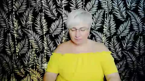 Snapshot of oliviaoskar_ chatting on July 6, 2026, 10:12 am Kelly online show from July 6, 2026, 10:12 am