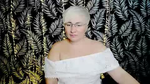 Snapshot of oliviaoskar_ chatting on July 27, 2026, 10:11 am Kelly online show from July 27, 2026, 10:11 am