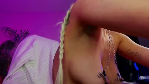 Snapshot of oliviaowens chatting on February 28, 2025, 9:15 am Olivia Owens online show from February 28, 2025, 9:15 am