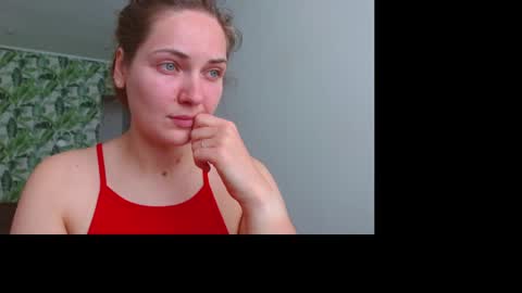 Snapshot of oliviashiny chatting on May 18, 2026, 5:02 am Olivia online show from May 18, 2026, 5:02 am
