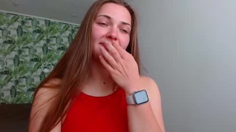 Snapshot of oliviashiny chatting on June 5, 2026, 6:52 am Olivia online show from June 5, 2026, 6:52 am