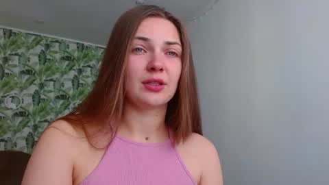 Snapshot of oliviashiny chatting on June 18, 2026, 4:24 am Olivia online show from June 18, 2026, 4:24 am