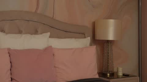 Snapshot of oliviasway chatting on December 5, 2024, 10:23 pm OliviaSway online show from December 5, 2024, 10:23 pm