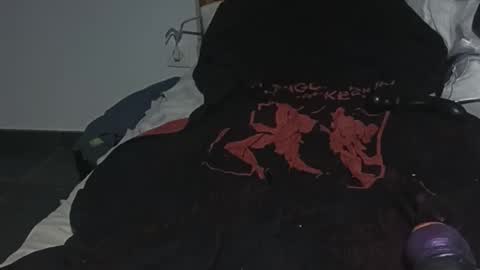 olivier_21 online show from May 4, 2026, 7:32 pm