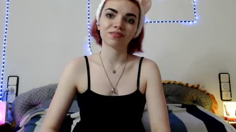 Snapshot of olivka_flower chatting on July 5, 2026, 8:38 pm Angelina Lina online show from July 5, 2026, 8:38 pm