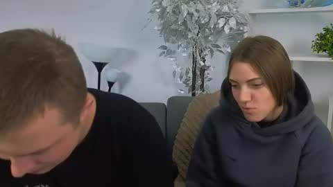 Snapshot of ollistiw chatting on October 23, 2025, 7:51 am Olli and Stiw online show from October 23, 2025, 7:51 am