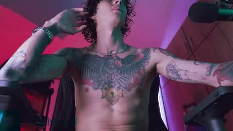 Snapshot of olliver___y chatting on September 23, 2025, 6:05 am online show from September 23, 2025, 6:05 am