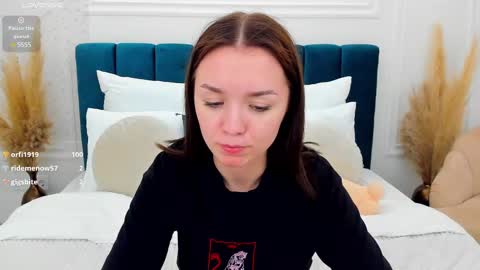 Amely online show from February 22, 2025, 12:51 pm