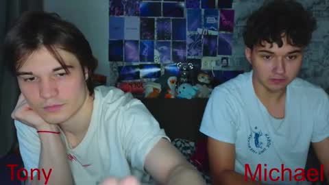 Snapshot of ololkd chatting on December 18, 2025, 12:44 pm Tony online show from December 18, 2025, 12:44 pm