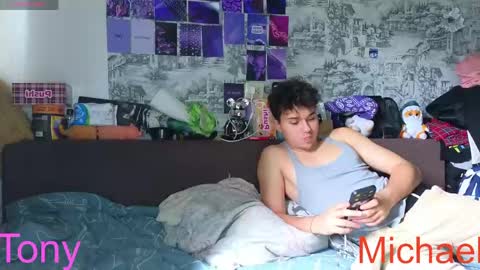 Snapshot of ololkd chatting on May 3, 2026, 8:42 am Tony online show from May 3, 2026, 8:42 am