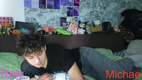 Snapshot of ololkd chatting on May 7, 2026, 7:58 am Tony online show from May 7, 2026, 7:58 am