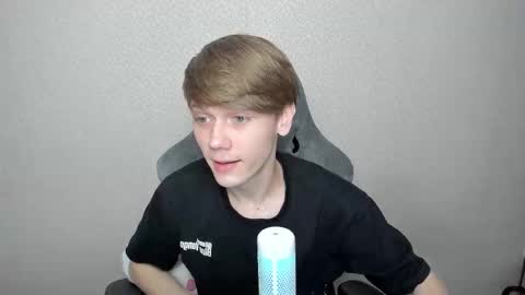 Oliver and Mira online show from February 26, 2026, 1:21 pm