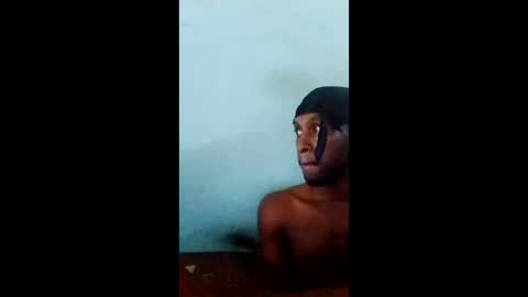 Snapshot of omarilewis123 chatting on May 19, 2026, 10:54 am omarilewis123 online show from May 19, 2026, 10:54 am