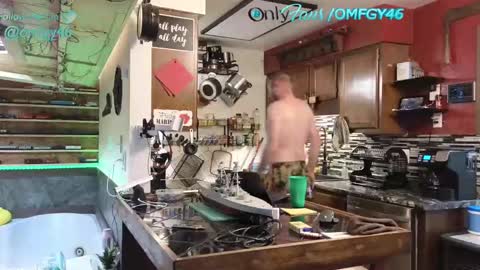 Snapshot of omfgy chatting on January 30, 2025, 6:32 pm Norm online show from January 30, 2025, 6:32 pm