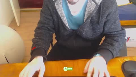 Snapshot of omisoluckyguy chatting on February 14, 2025, 12:14 pm lucky guy online show from February 14, 2025, 12:14 pm