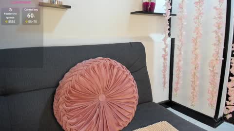 Violette online show from January 25, 2025, 1:10 am