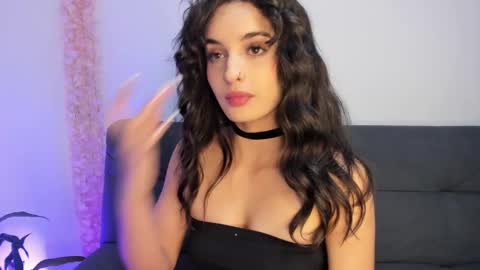 Violette online show from March 1, 2025, 12:39 am