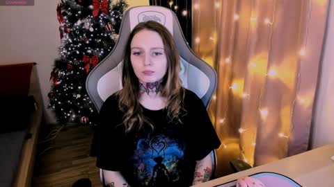 on_yxxx online show from January 25, 2025, 1:19 pm