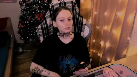 on_yxxx online show from February 13, 2025, 7:42 pm