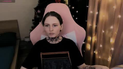 on_yxxx online show from January 11, 2026, 5:18 pm