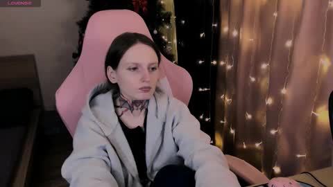 on_yxxx online show from February 21, 2026, 9:05 pm