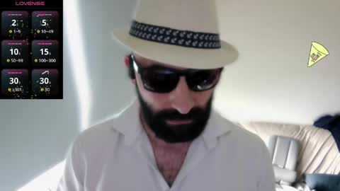 Snapshot of ona_nisme chatting on May 6, 2026, 4:34 pm ona nisme online show from May 6, 2026, 4:34 pm