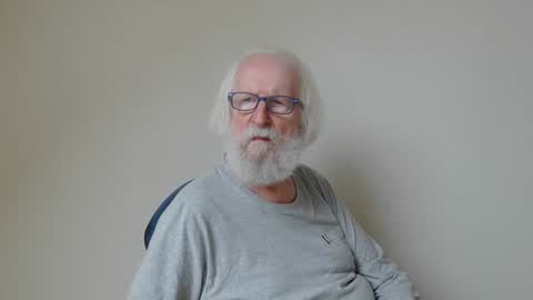 Somewhere over the rainbow online show from February 18, 2025, 1:22 pm