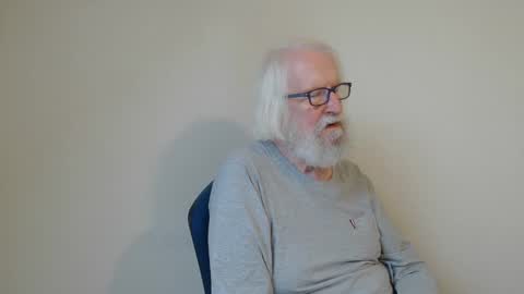 Somewhere over the rainbow online show from February 26, 2025, 7:42 am