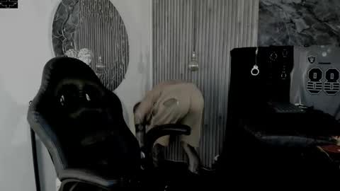     ... online show from November 2, 2025, 3:53 am