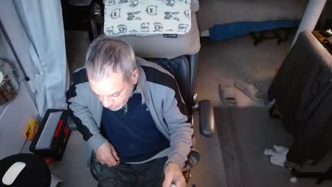 ondoko1234 online show from February 15, 2026, 9:44 pm