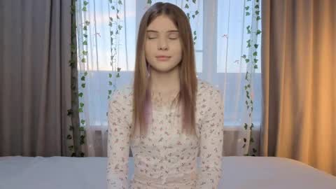 Eva online show from April 25, 2026, 1:25 pm