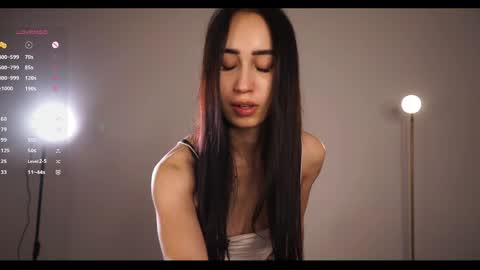 Snapshot of one_step_closer chatting on May 26, 2026, 2:24 pm Mia online show from May 26, 2026, 2:24 pm