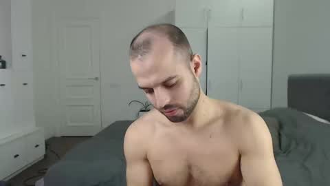 onebestlover online show from February 9, 2025, 10:53 am