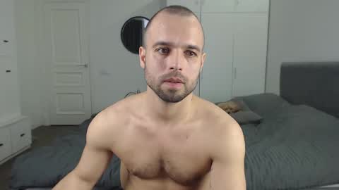 onebestlover online show from February 16, 2025, 1:38 pm