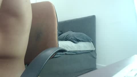 Snapshot of onebestlover chatting on June 22, 2026, 7:27 am onebestlover online show from June 22, 2026, 7:27 am