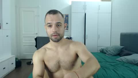 Snapshot of onebestlover chatting on July 13, 2026, 8:17 am onebestlover online show from July 13, 2026, 8:17 am