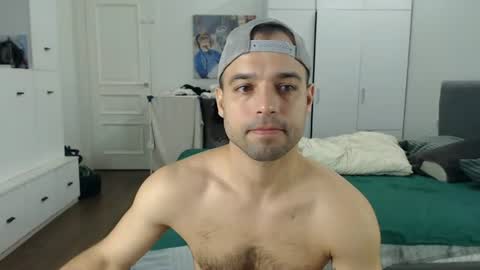 Snapshot of onebestlover chatting on August 1, 2026, 8:02 am onebestlover online show from August 1, 2026, 8:02 am