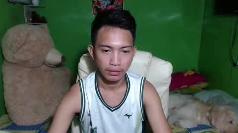 Snapshot of onebigloadxxx chatting on December 17, 2024, 11:17 am Wyn Will serve you and be your slave online show from December 17, 2024, 11:17 am