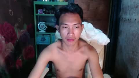 Snapshot of onebigloadxxx chatting on January 1, 2025, 8:35 am Wyn Will serve you and be your slave online show from January 1, 2025, 8:35 am