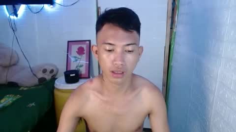 Snapshot of onebigloadxxx chatting on March 11, 2025, 7:58 am Wyn Will serve you and be your slave online show from March 11, 2025, 7:58 am