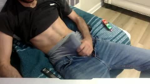 onehitwonder21 online show from June 19, 2026, 5:17 pm