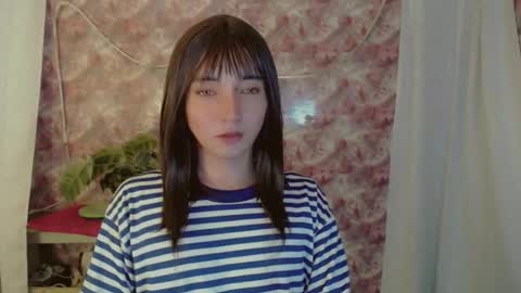 Snapshot of onelesslonelygirl69 chatting on June 26, 2026, 5:17 pm KLIER online show from June 26, 2026, 5:17 pm