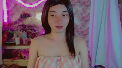 Snapshot of onelesslonelygirl69 chatting on August 1, 2026, 7:35 pm KLIER online show from August 1, 2026, 7:35 pm